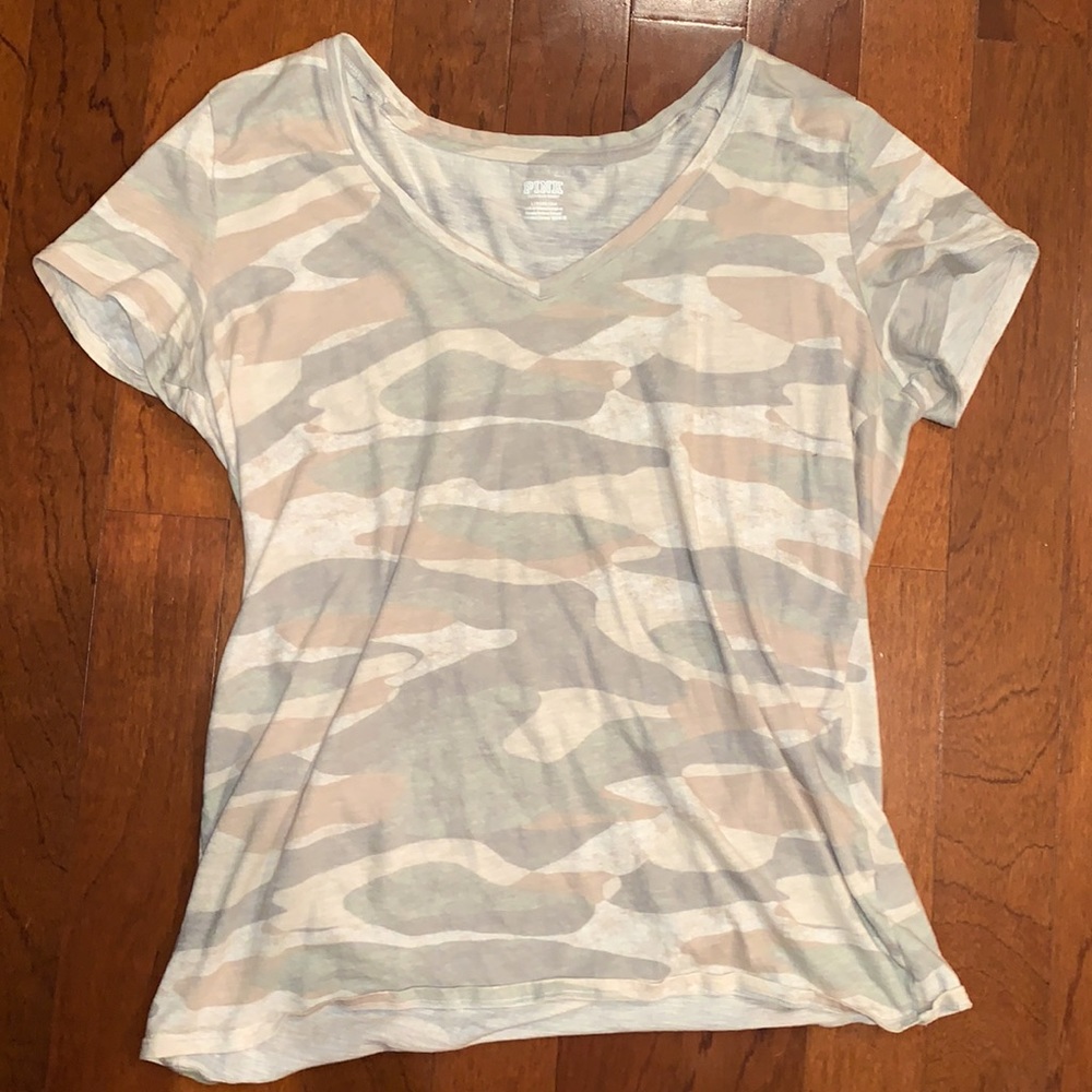 VS Pink Camo Top L